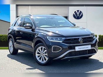 Used Volkswagen T-Roc 2025 for sale - 79112303: Photo