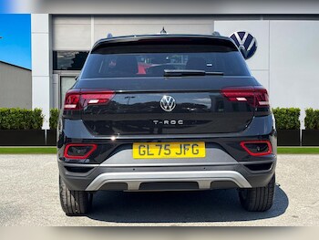 Used Volkswagen T-Roc 2025 for sale - 79112303: Photo