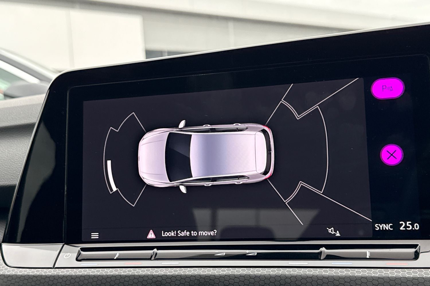 Used Volkswagen Golf 2022 for sale - 77601609: Photo 32