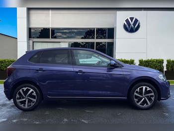 Used Volkswagen Polo 2024 for sale - 77135370: Photo
