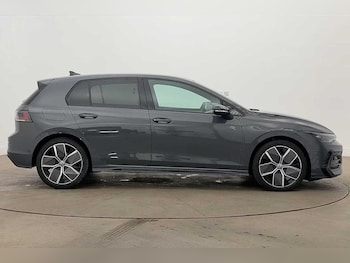 Used Volkswagen Golf 2025 for sale - 79355110: Photo