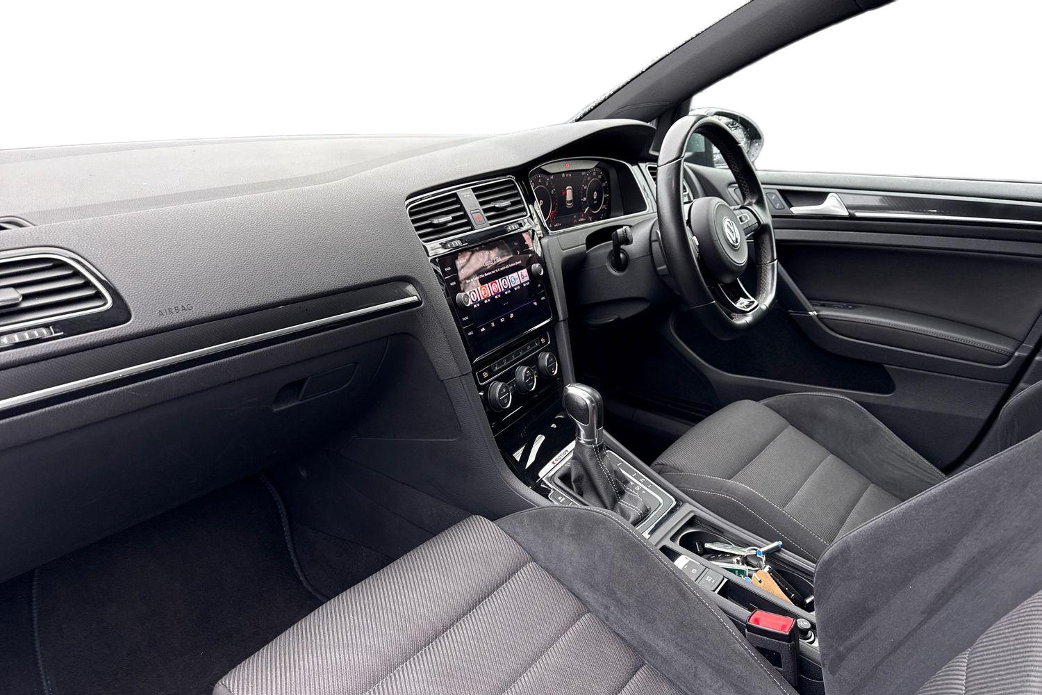 Used Volkswagen Golf 2019 for sale - 77382508: Photo 15