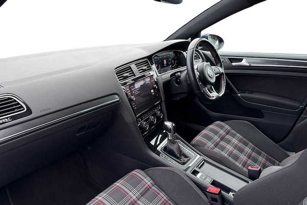 Used Volkswagen Golf 2018 for sale - 76288319: Photo 15
