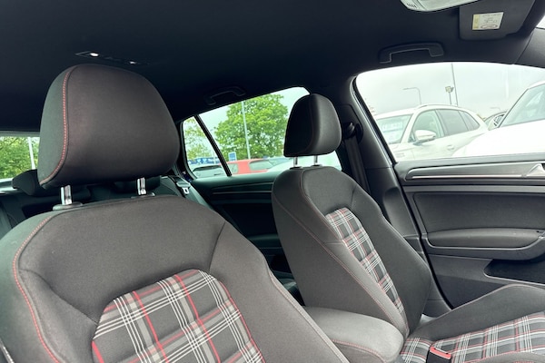 Used Volkswagen Golf 2018 for sale - 76288319: Photo 24