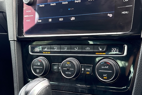 Used Volkswagen Golf 2018 for sale - 76288319: Photo 32