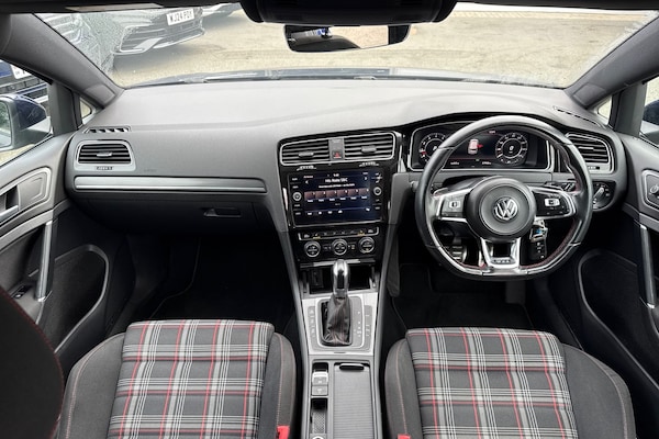 Used Volkswagen Golf 2018 for sale - 76288319: Photo 35
