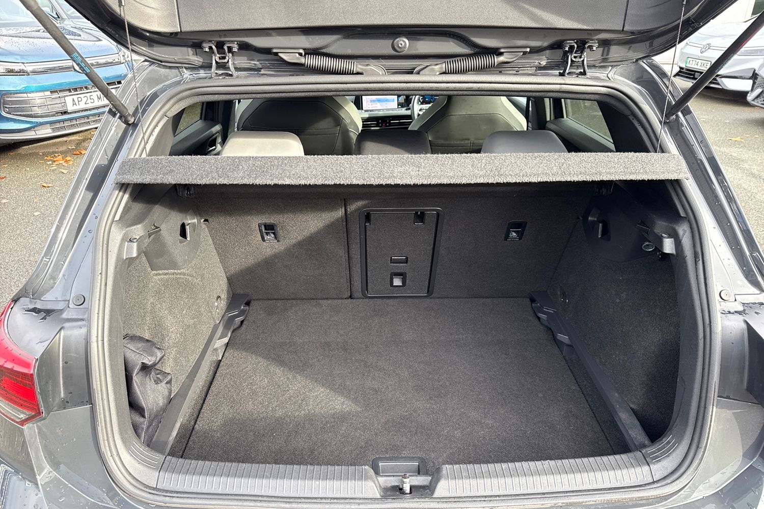 Used Volkswagen Golf 2020 for sale - 76630042: Photo 7