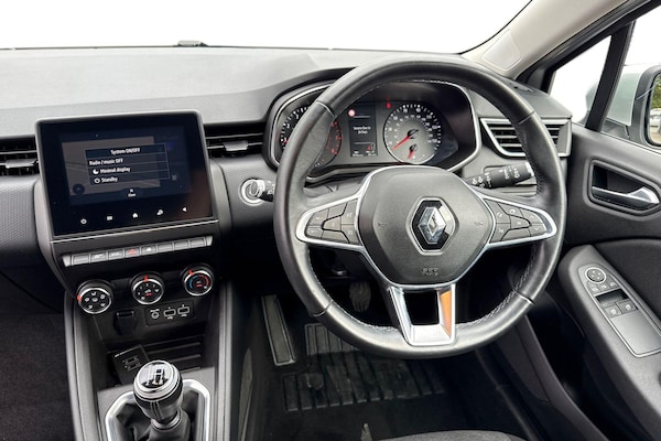 Used Renault Clio 2020 for sale - 76257016: Photo 17