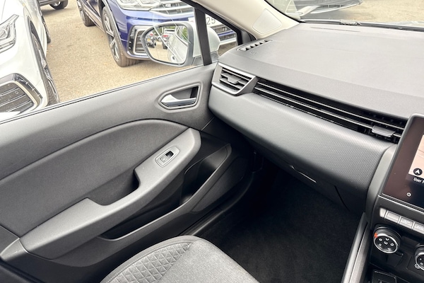 Used Renault Clio 2020 for sale - 76257016: Photo 19