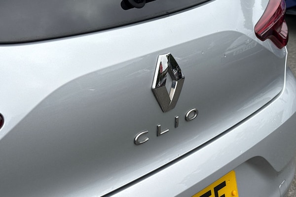 Used Renault Clio 2020 for sale - 76257016: Photo 36