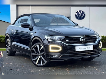 Used Volkswagen T-Roc 2021 for sale - 76902570: Photo