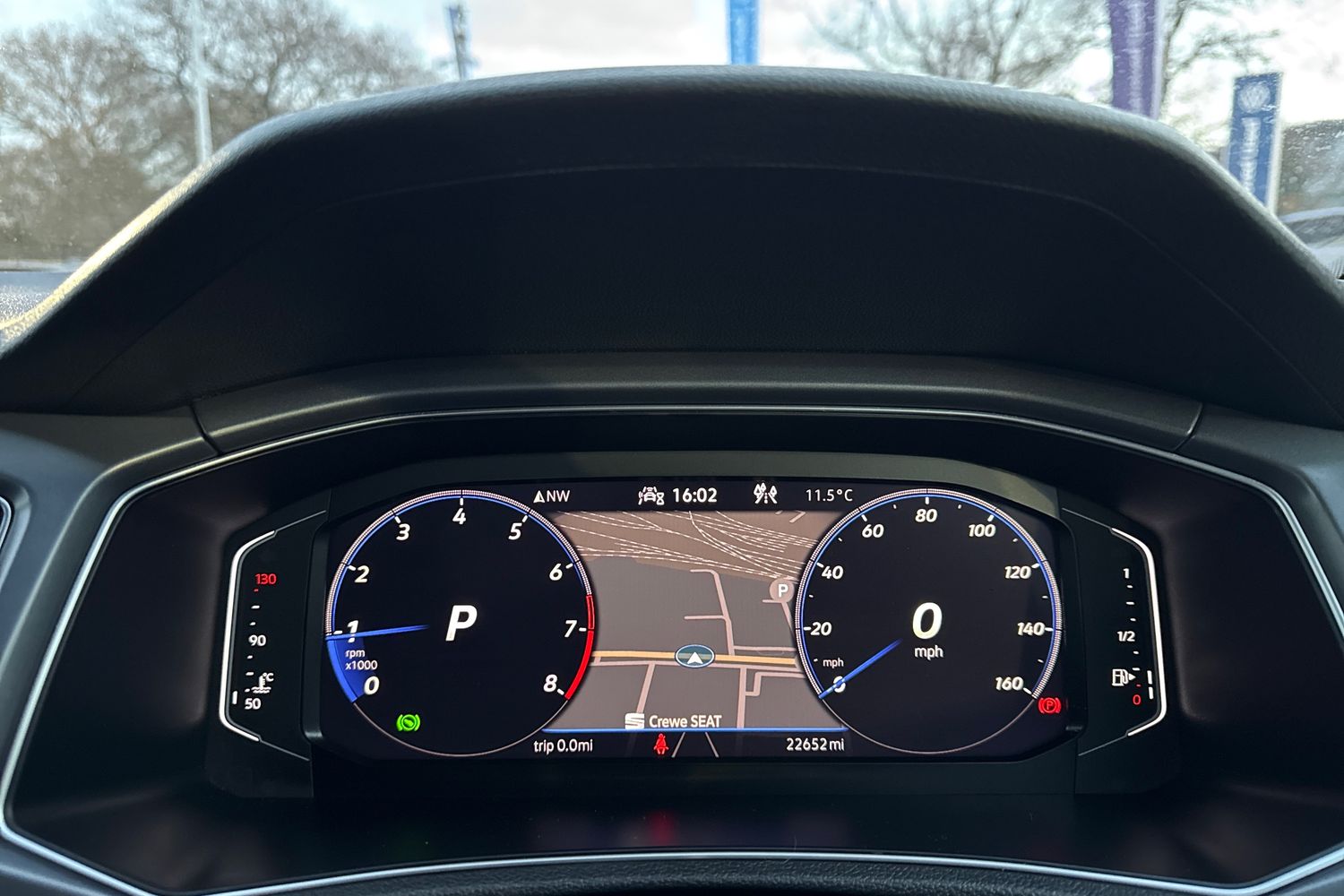 Used Volkswagen T-Roc 2021 for sale - 76902570: Photo 25