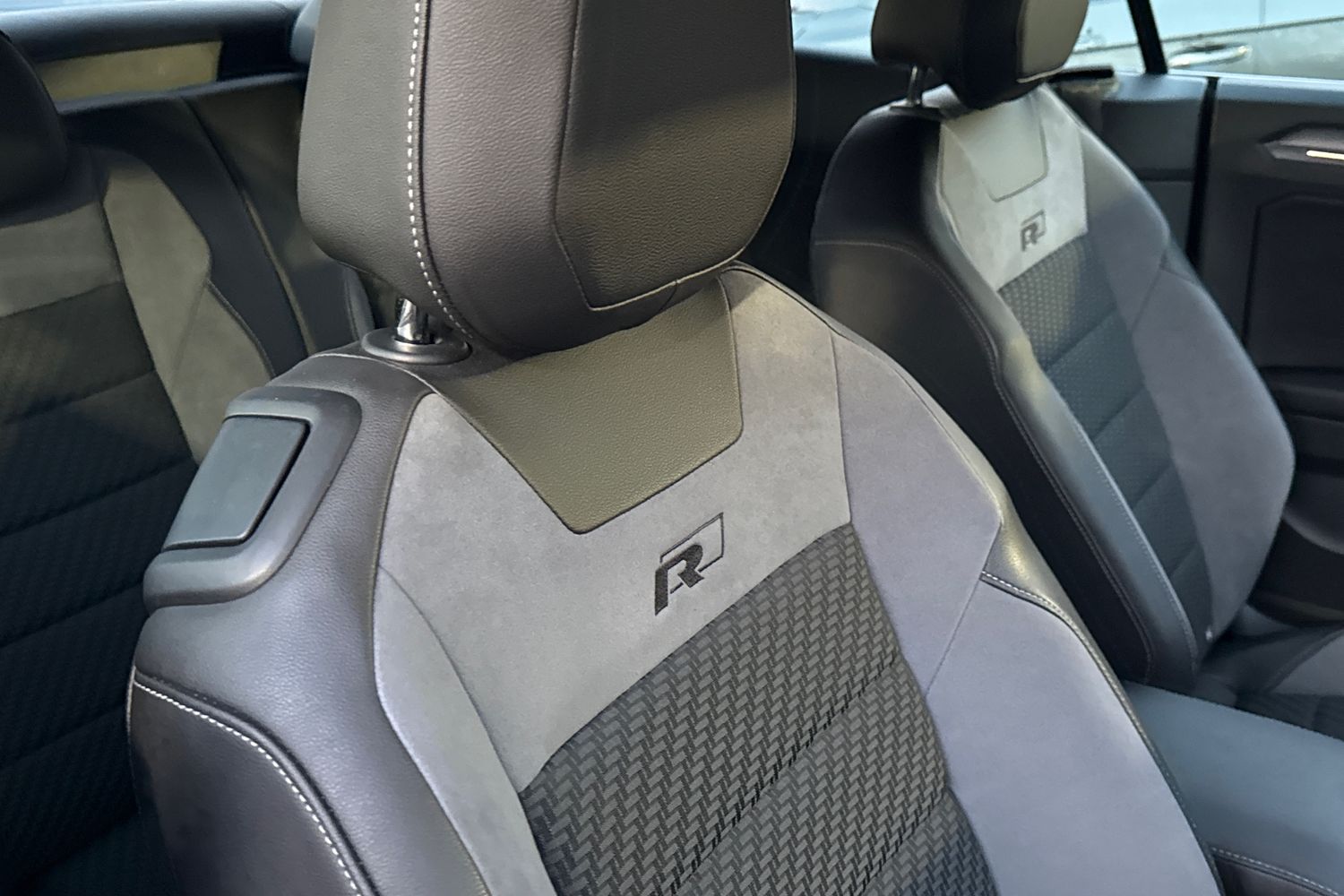 Used Volkswagen T-Roc 2021 for sale - 76902570: Photo 36