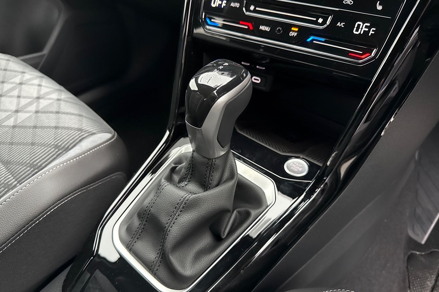 Used Volkswagen T-Roc 2025 for sale - 76405945: Photo 22