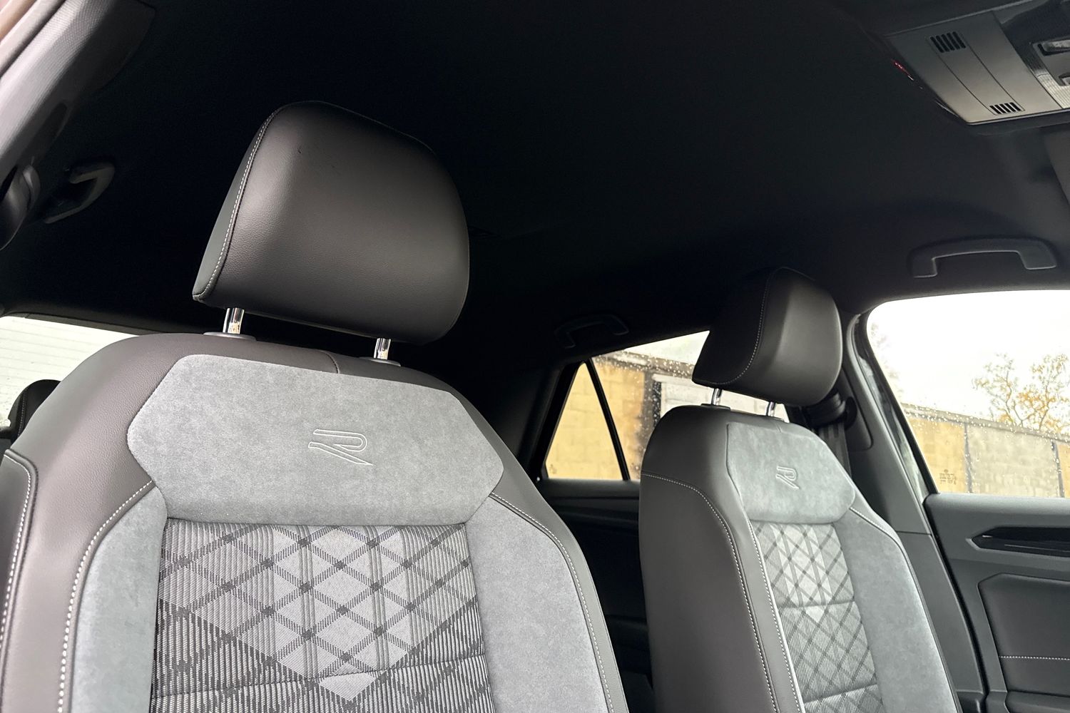 Used Volkswagen T-Roc 2025 for sale - 76405945: Photo 23