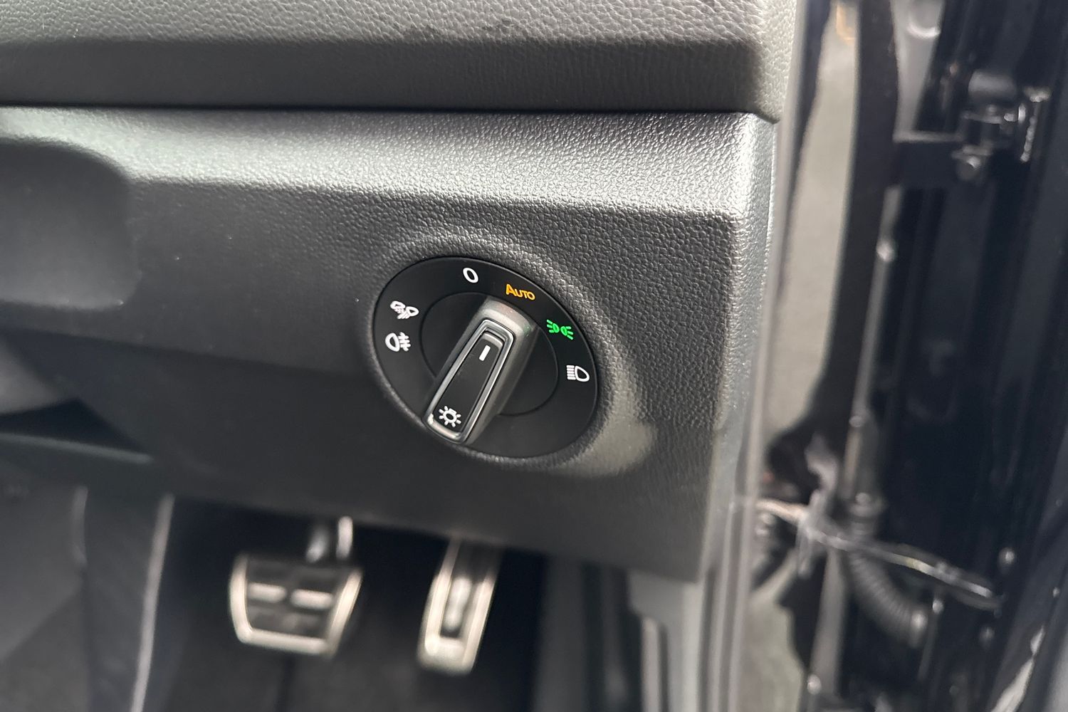 Used Volkswagen T-Roc 2025 for sale - 76405945: Photo 30