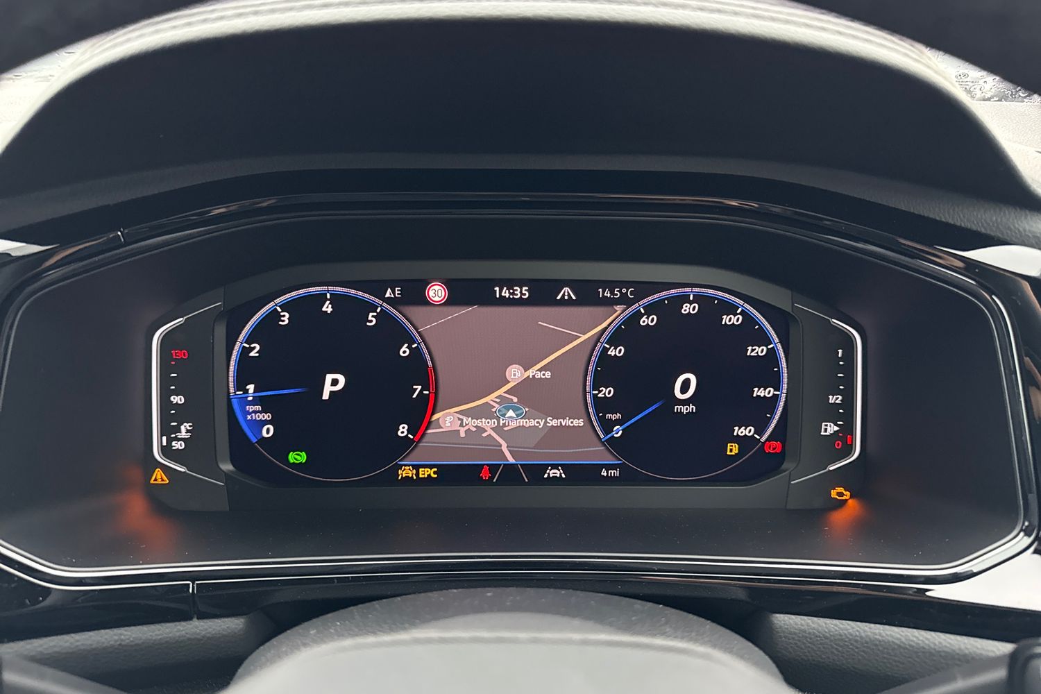 Used Volkswagen T-Roc 2025 for sale - 76405945: Photo 35