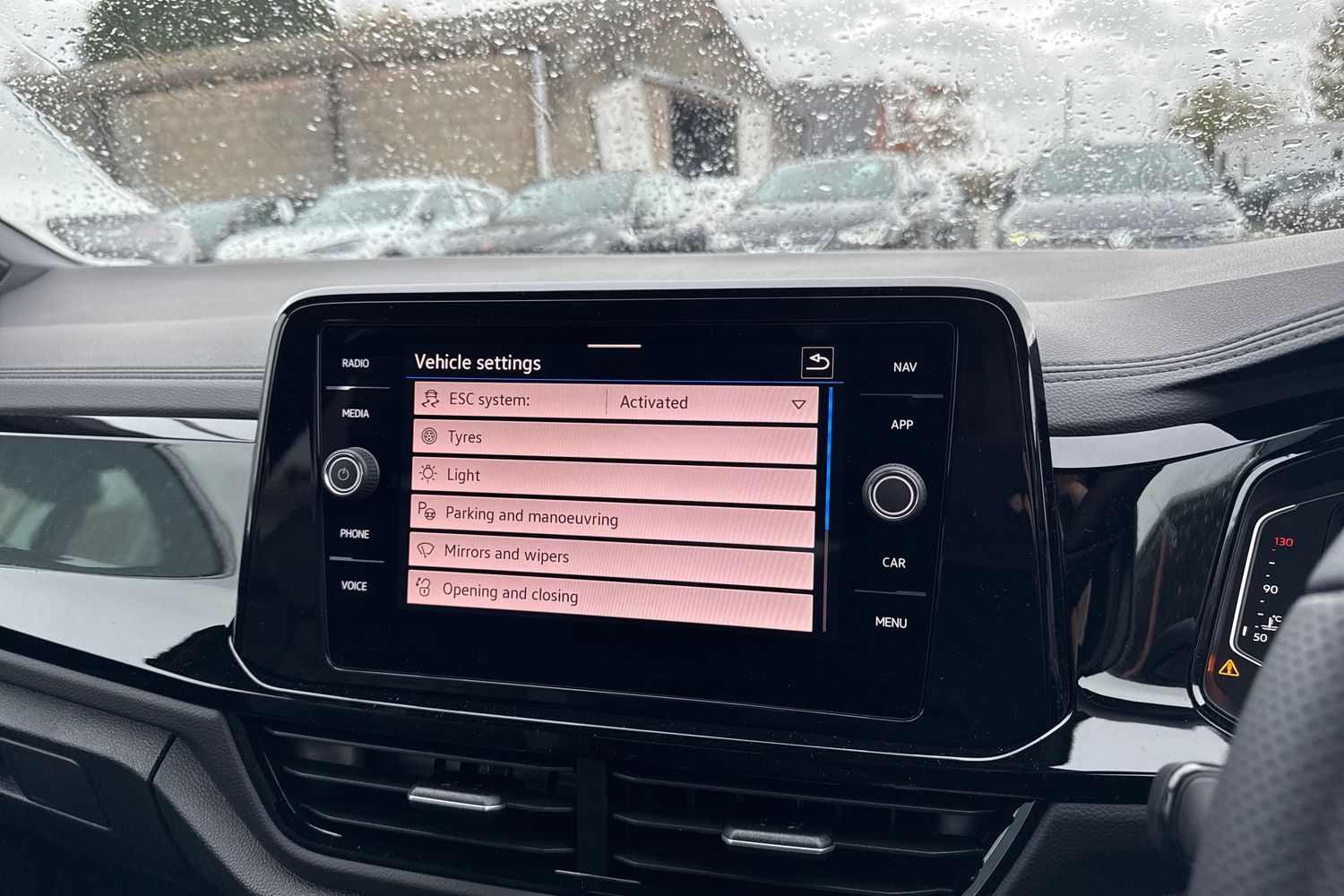 Used Volkswagen T-Roc 2025 for sale - 76405945: Photo 48