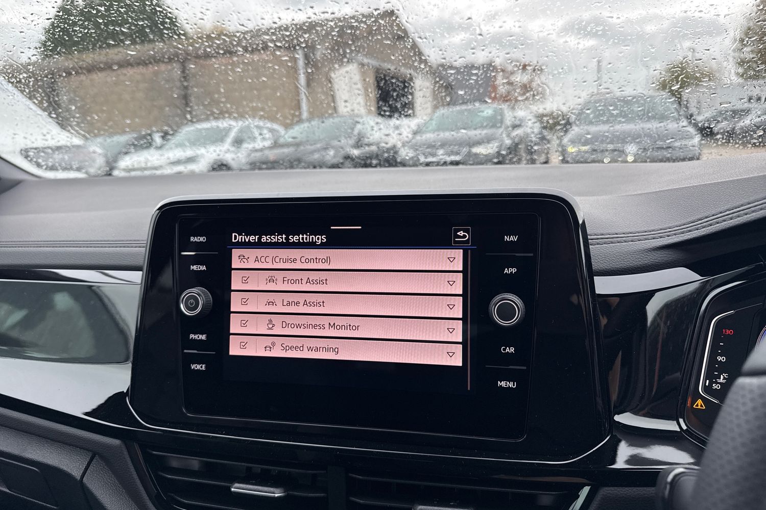 Used Volkswagen T-Roc 2025 for sale - 76405945: Photo 50