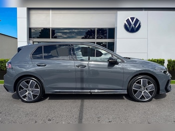 Used Volkswagen Golf 2026 for sale - 79005641: Photo