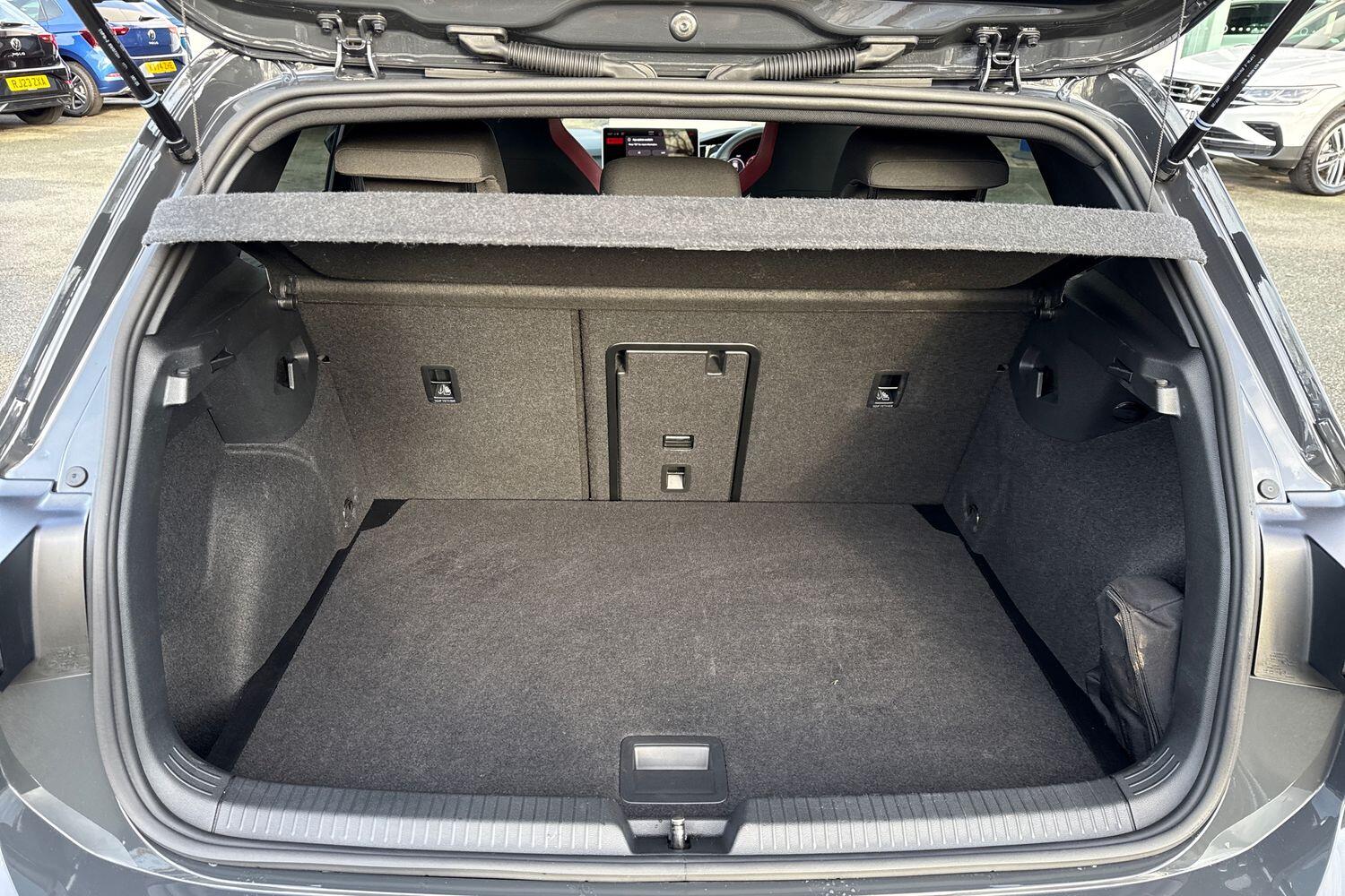 Used Volkswagen Golf 2025 for sale - 77287077: Photo 9