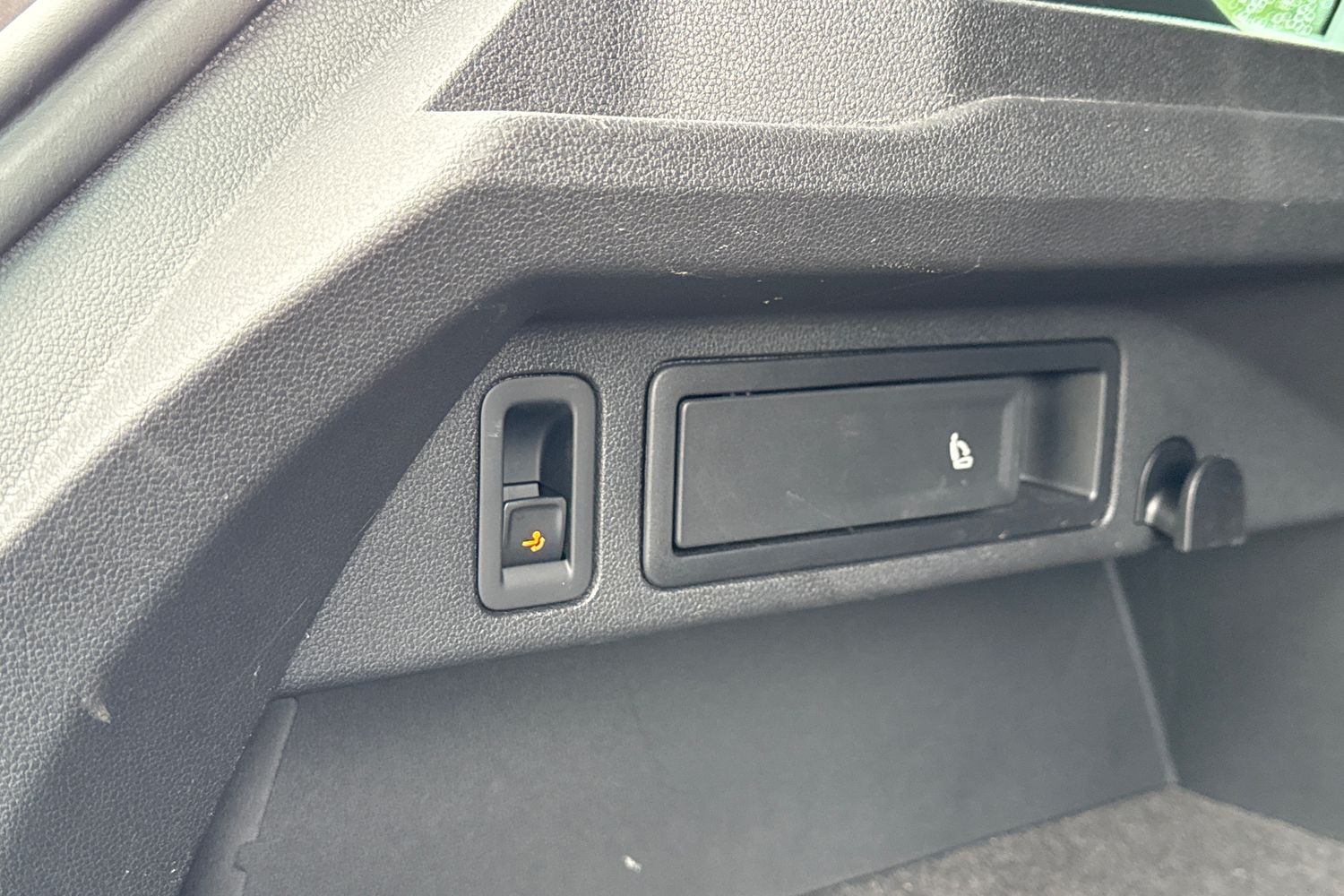 Used Volkswagen Tiguan 2022 for sale - 76207143: Photo 45