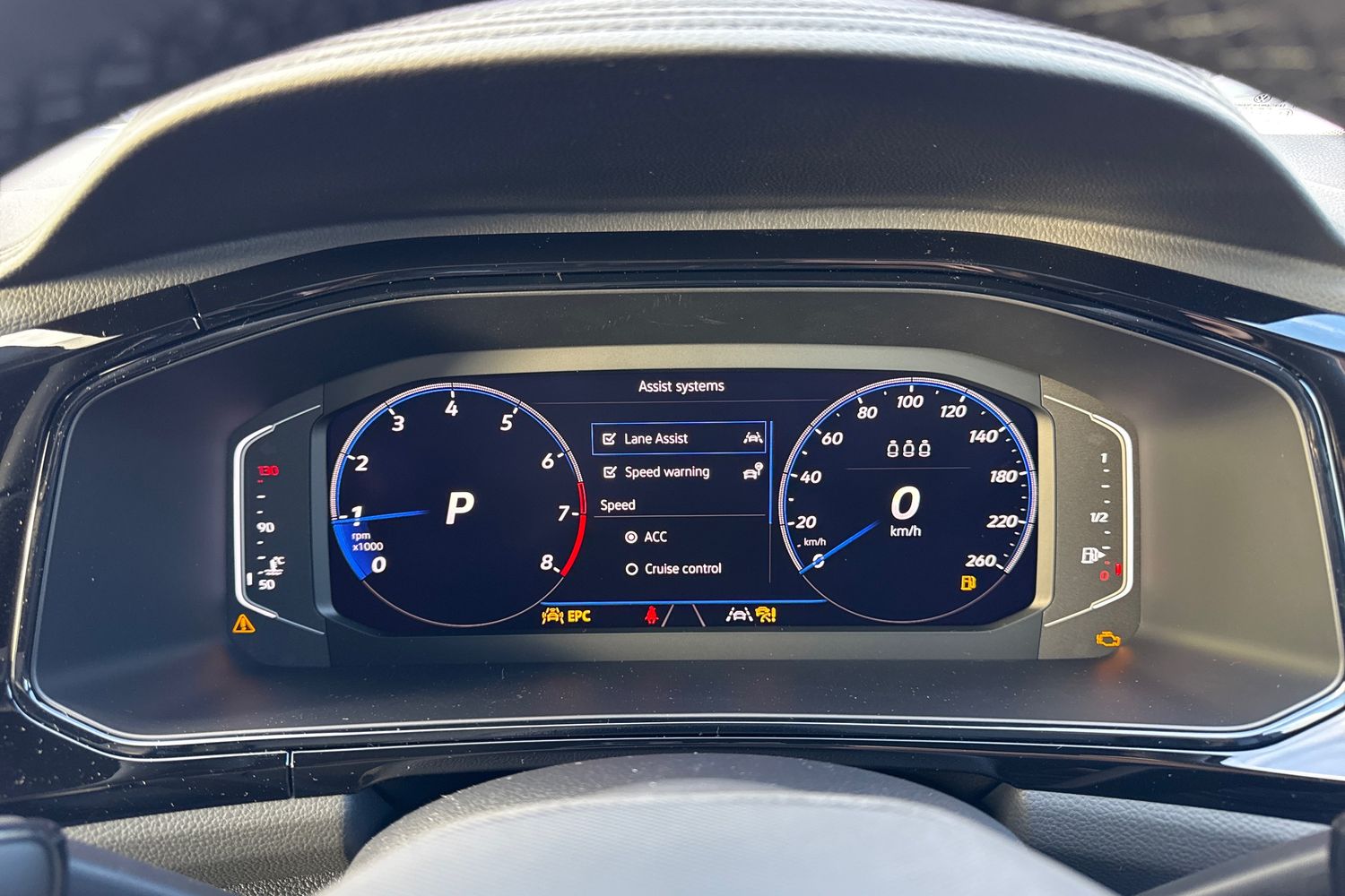 Used Volkswagen T-Roc 2026 for sale - 77313130: Photo 35