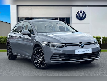 Volkswagen - Golf