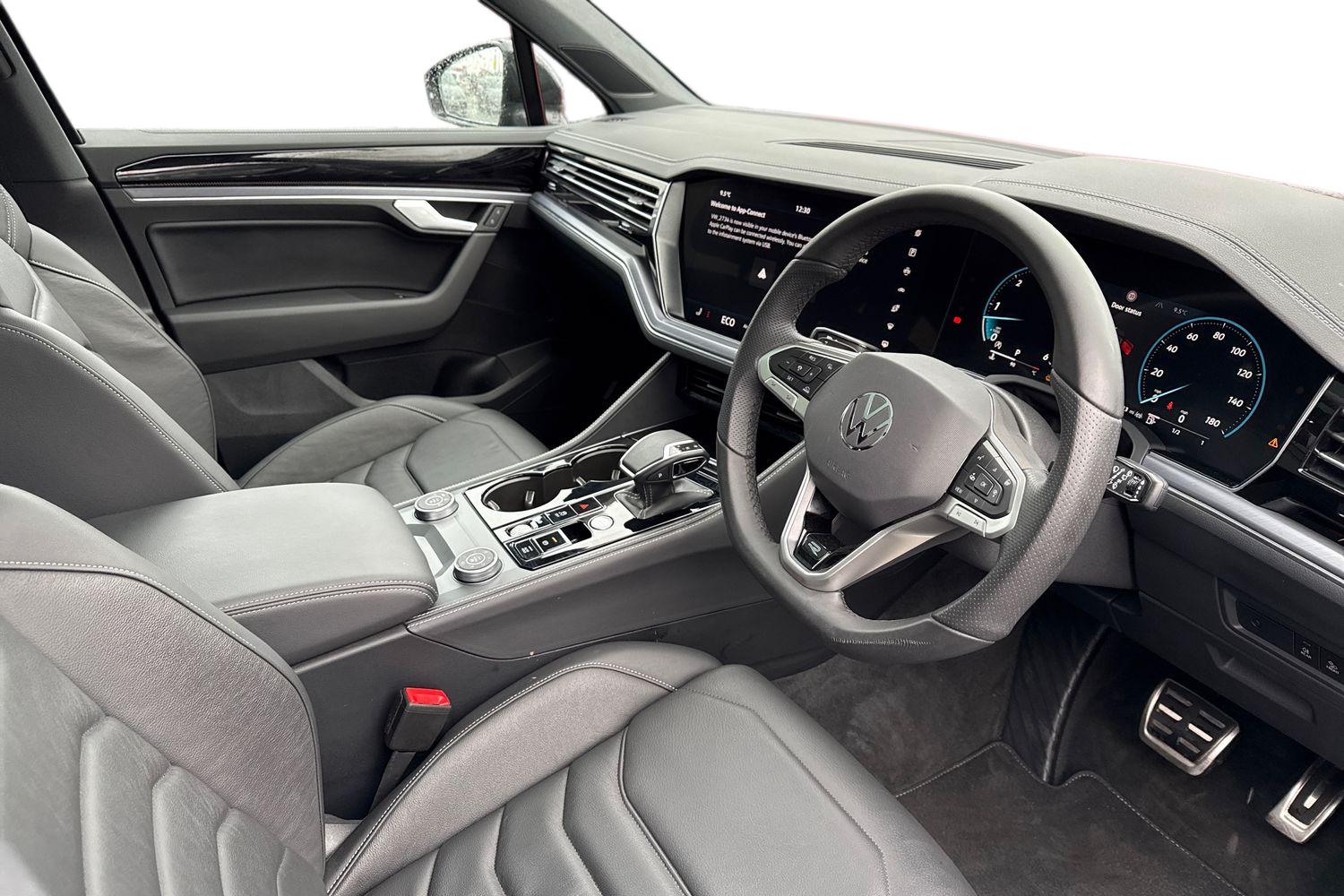 Used Volkswagen Touareg 2025 for sale - 77527396: Photo 14