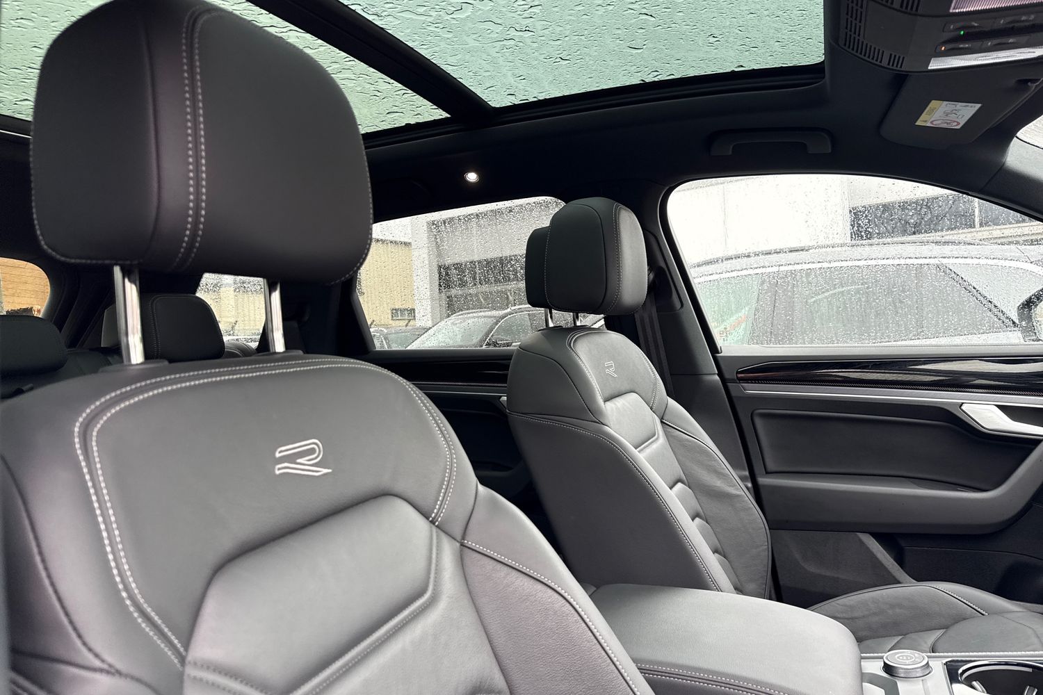 Used Volkswagen Touareg 2025 for sale - 77527396: Photo 24