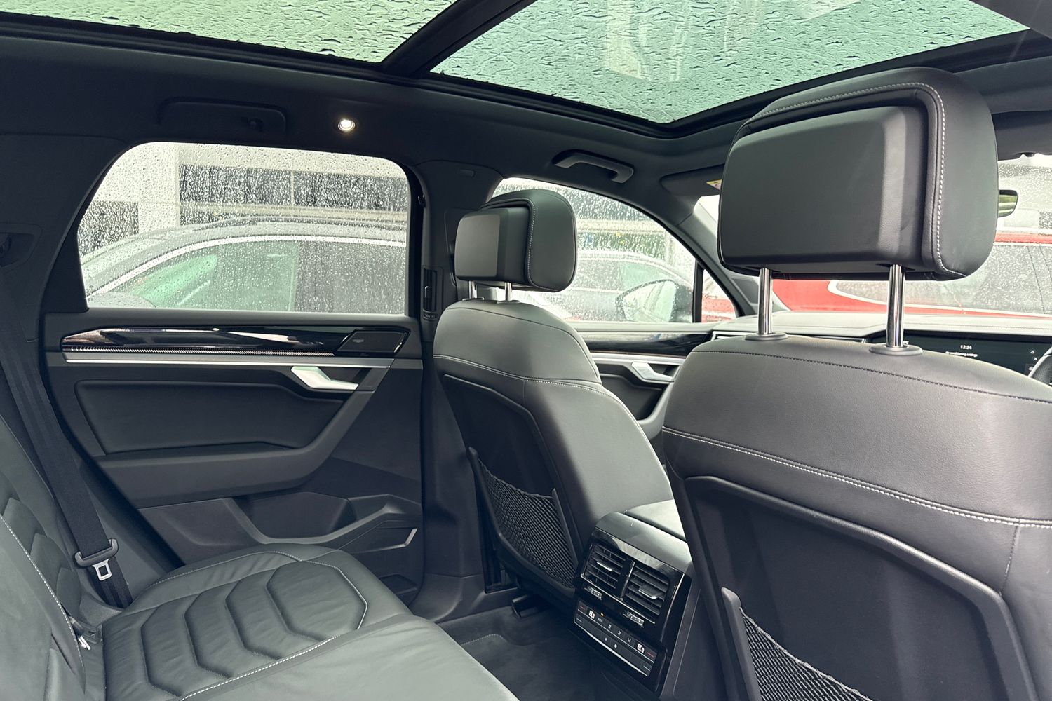 Used Volkswagen Touareg 2025 for sale - 77527396: Photo 41