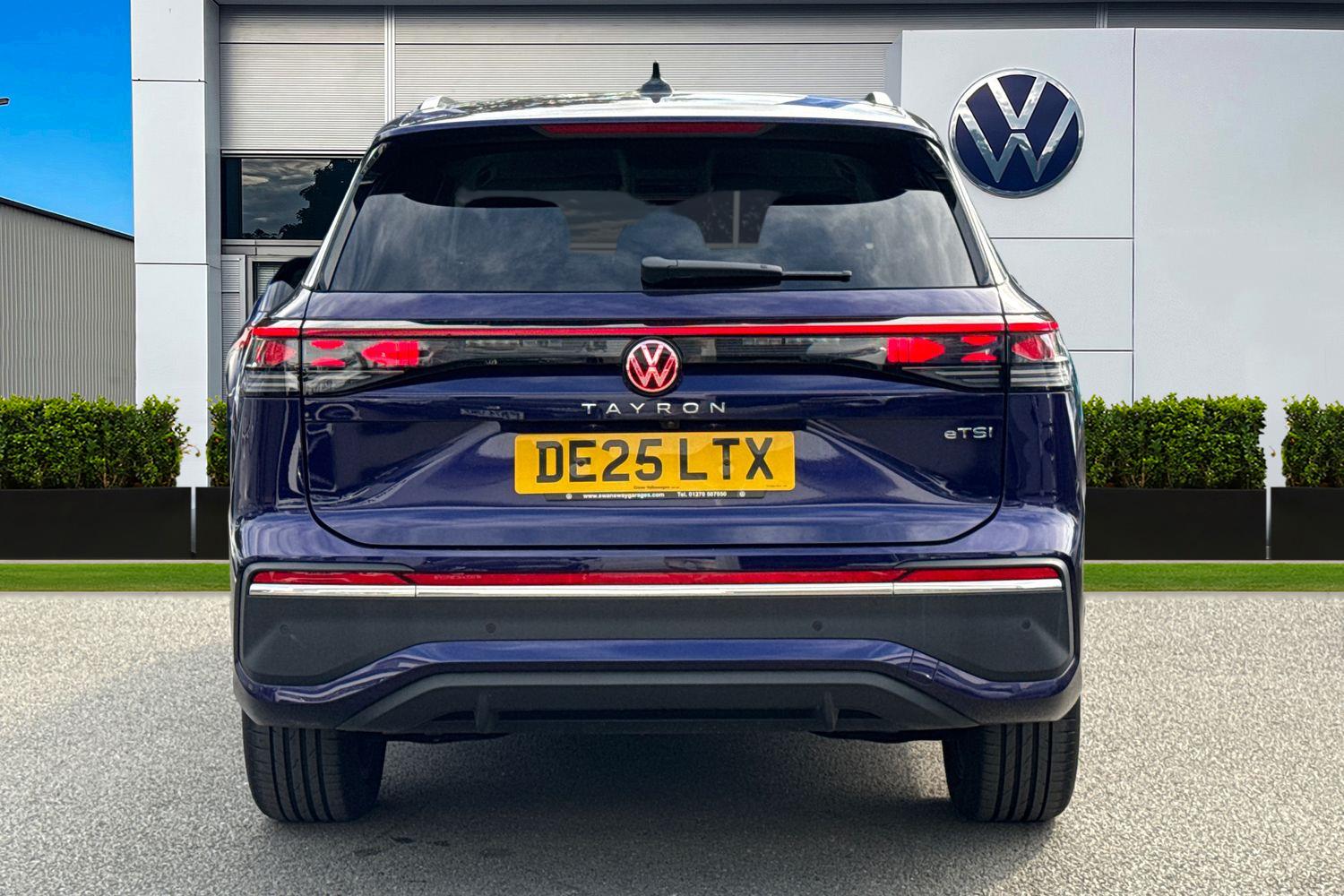 Used Volkswagen Touran 2025 for sale - 75983475: Photo 4