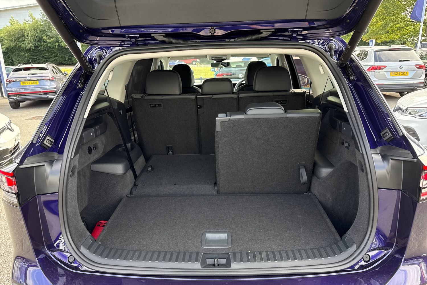 Used Volkswagen Touran 2025 for sale - 75983475: Photo 6