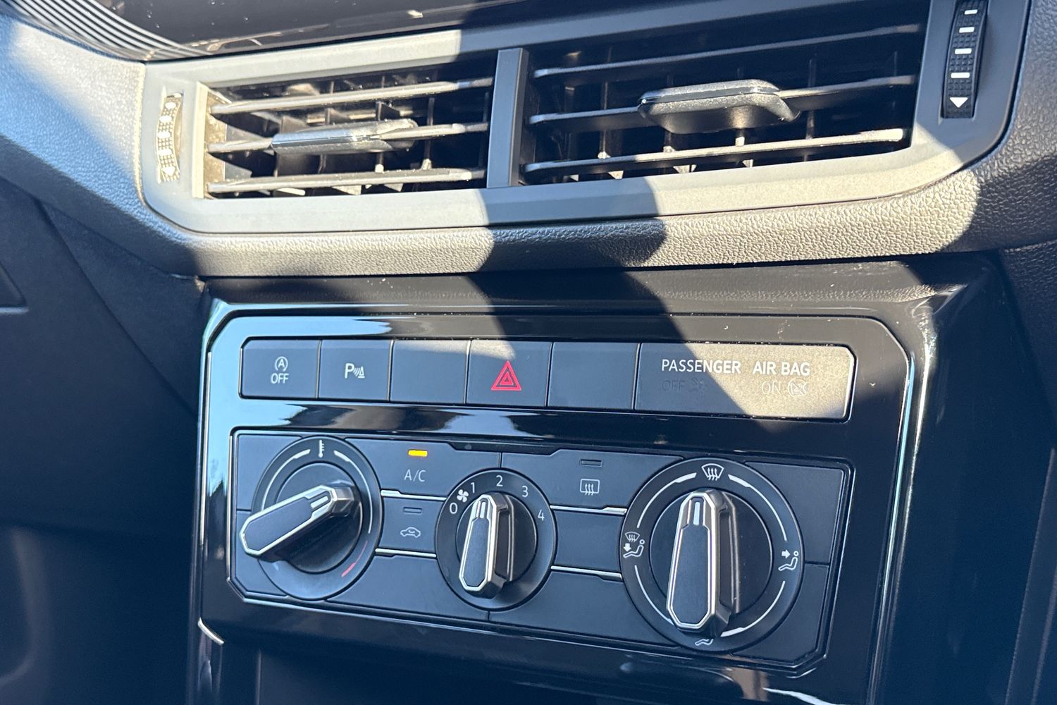 Used Volkswagen T-Cross 2023 for sale - 76604110: Photo 22