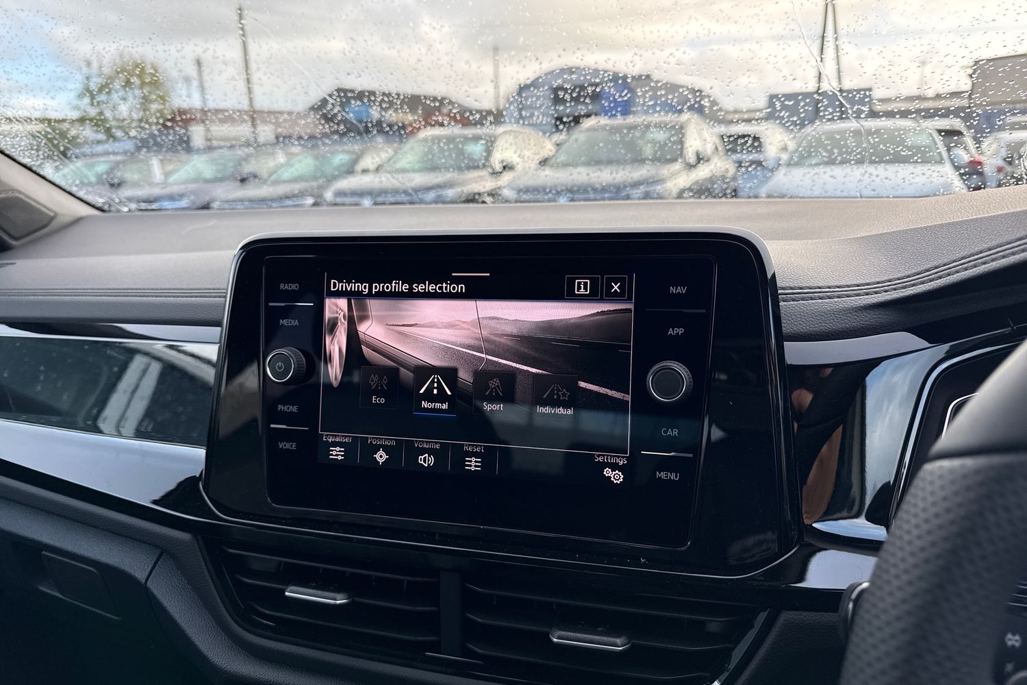 Used Volkswagen T-Roc 2026 for sale - 77308763: Photo 52