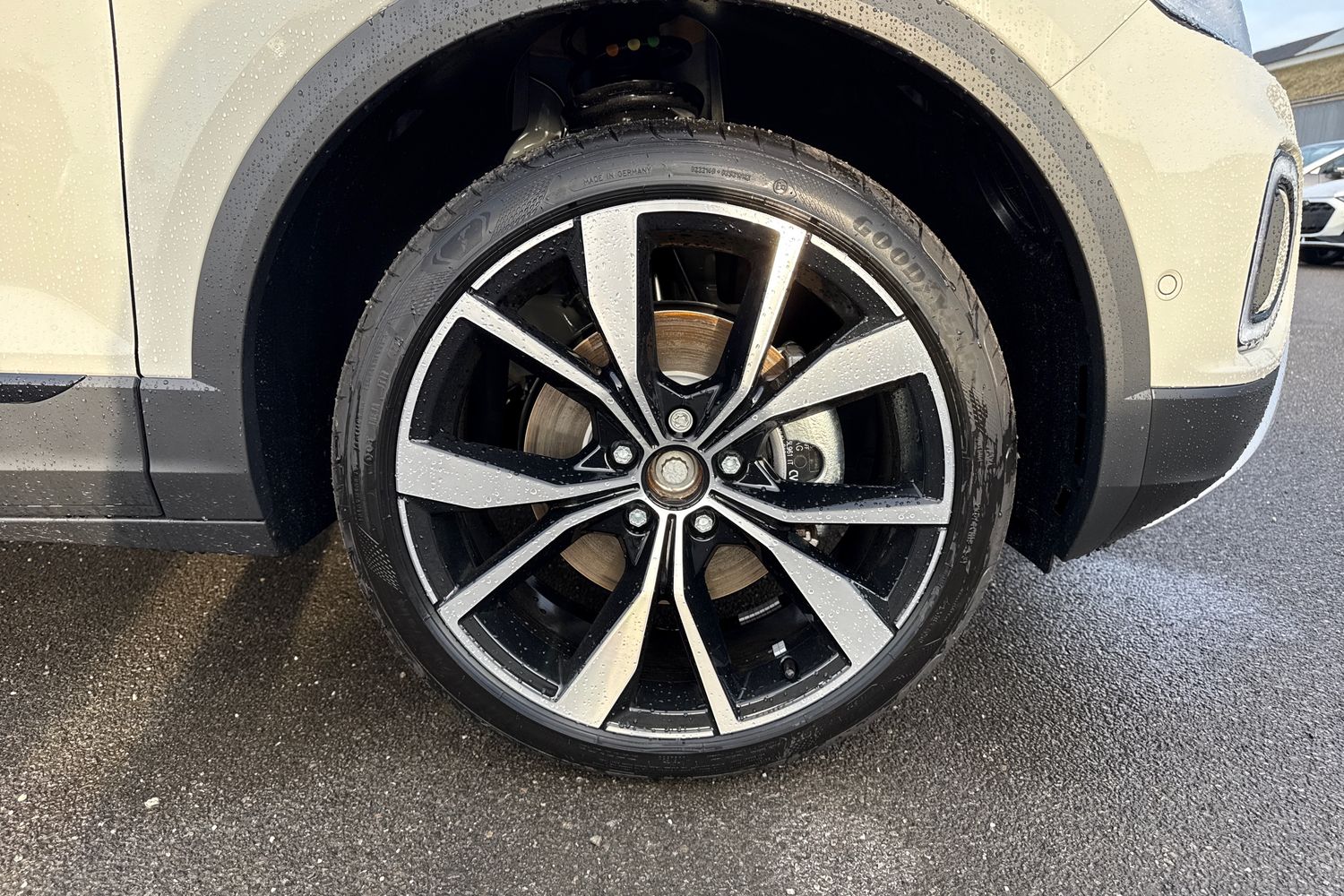 Used Volkswagen T-Roc 2025 for sale - 76985295: Photo 12