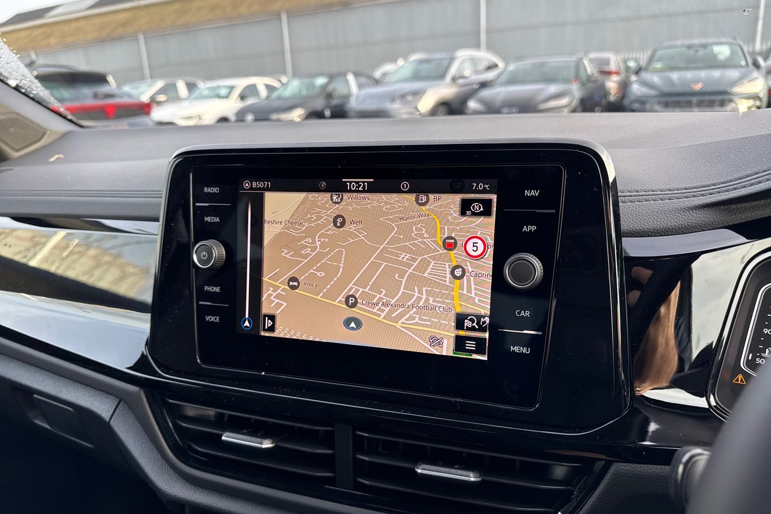 Used Volkswagen T-Roc 2025 for sale - 76985295: Photo 16