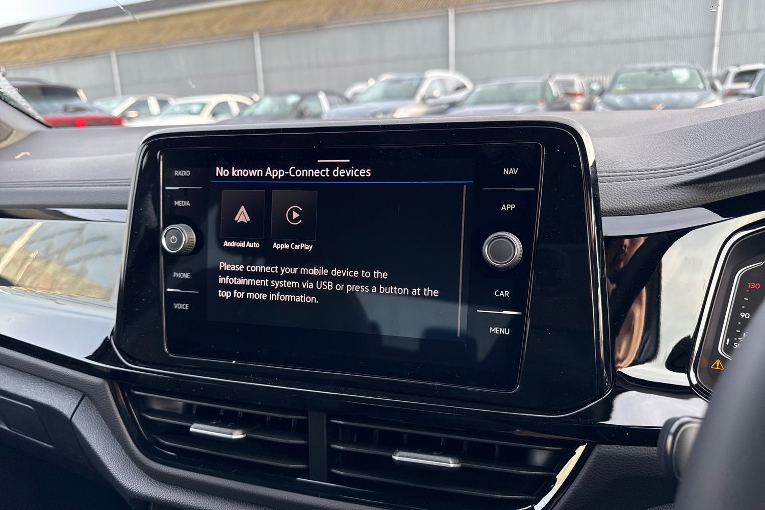 Used Volkswagen T-Roc 2025 for sale - 76985295: Photo 46