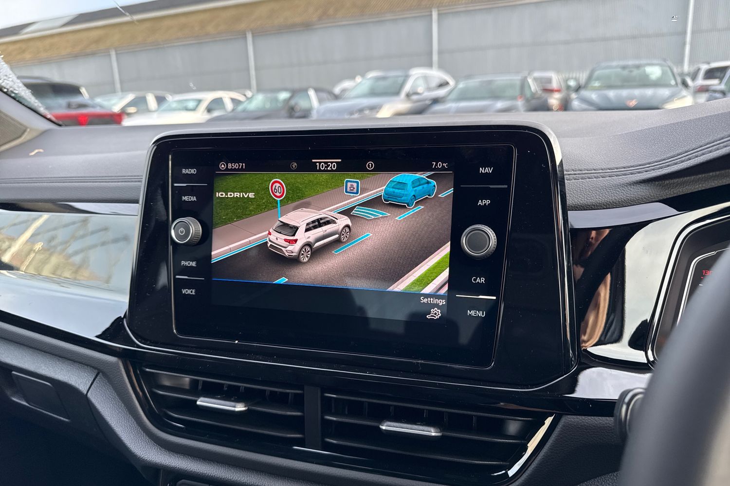 Used Volkswagen T-Roc 2025 for sale - 76985295: Photo 48