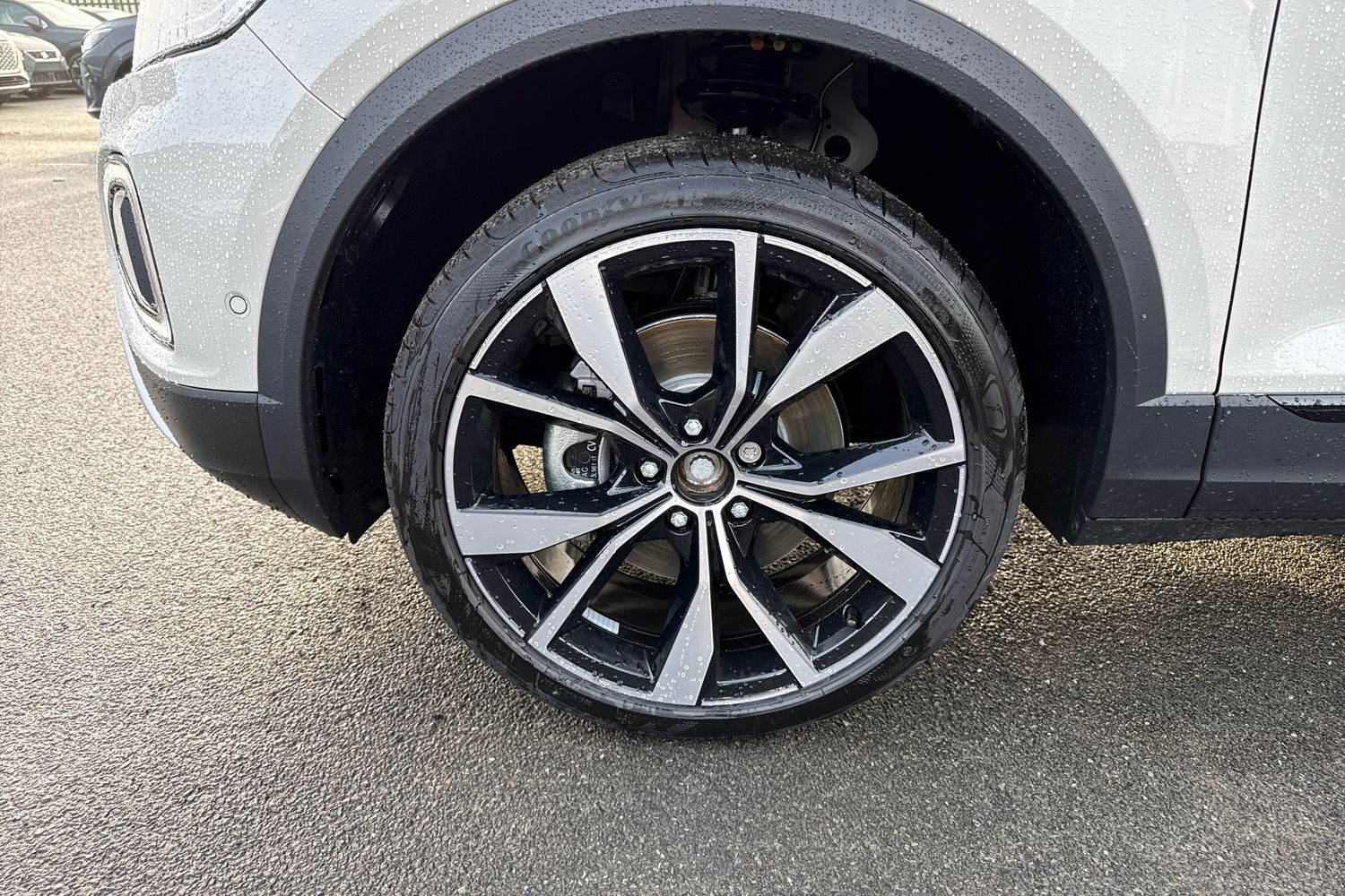 Used Volkswagen T-Roc 2025 for sale - 76985295: Photo 9