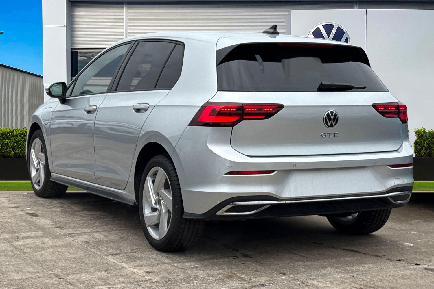 Used Volkswagen Golf 2025 for sale - 76421402: Photo 2