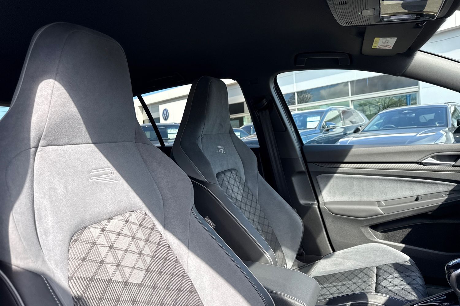 Used Volkswagen Golf 2024 for sale - 78121158: Photo 24