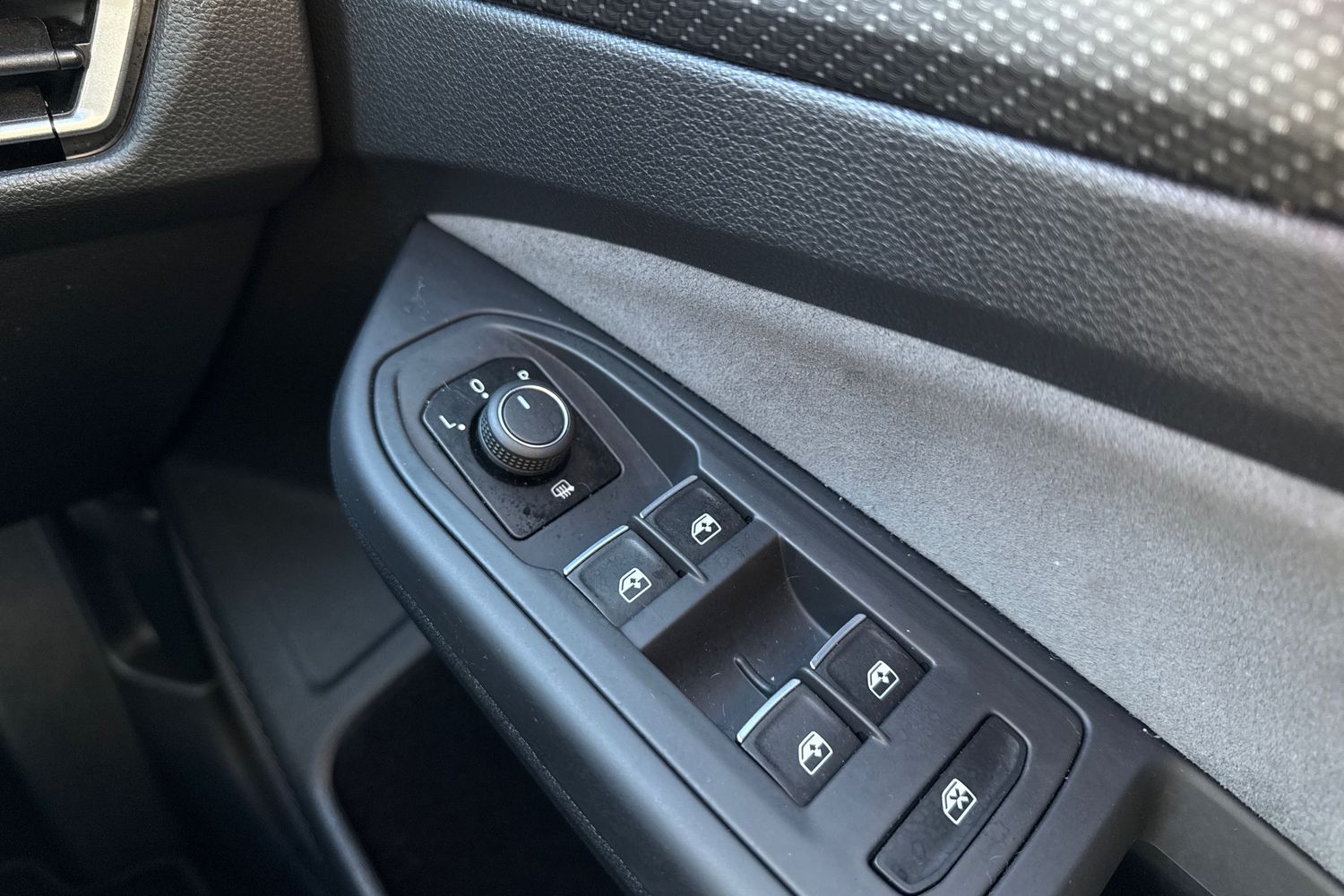 Used Volkswagen Golf 2024 for sale - 78121158: Photo 25