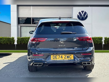 Used Volkswagen Golf 2024 for sale - 78121158: Photo