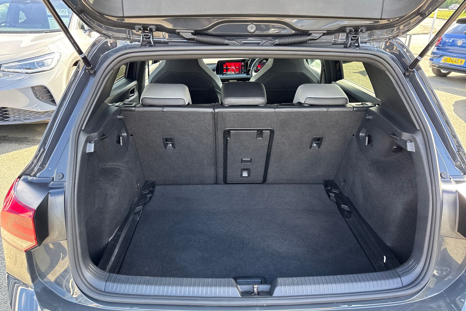 Used Volkswagen Golf 2024 for sale - 78121158: Photo 7