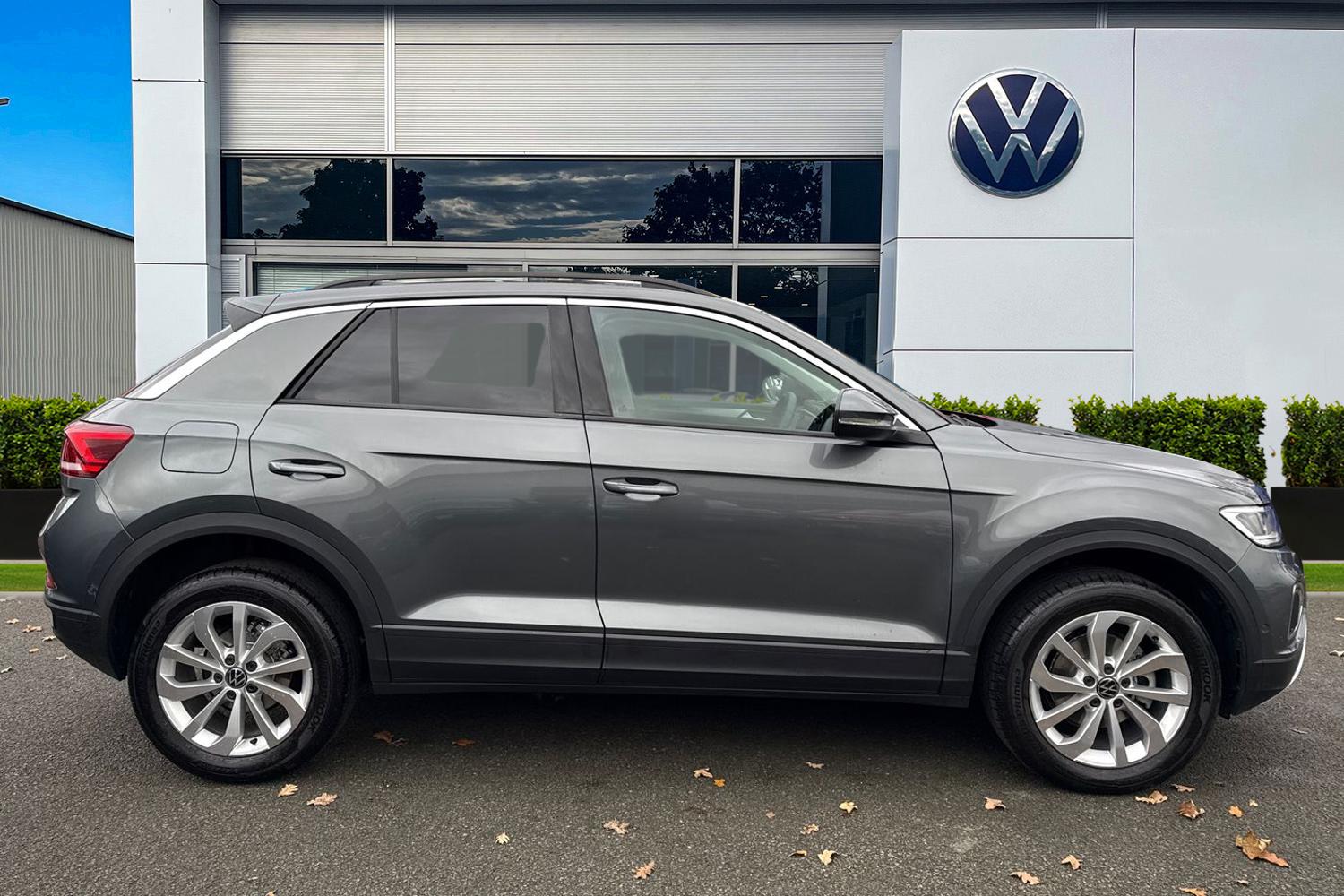 Used Volkswagen T-Roc 2025 for sale - 76739429: Photo 3