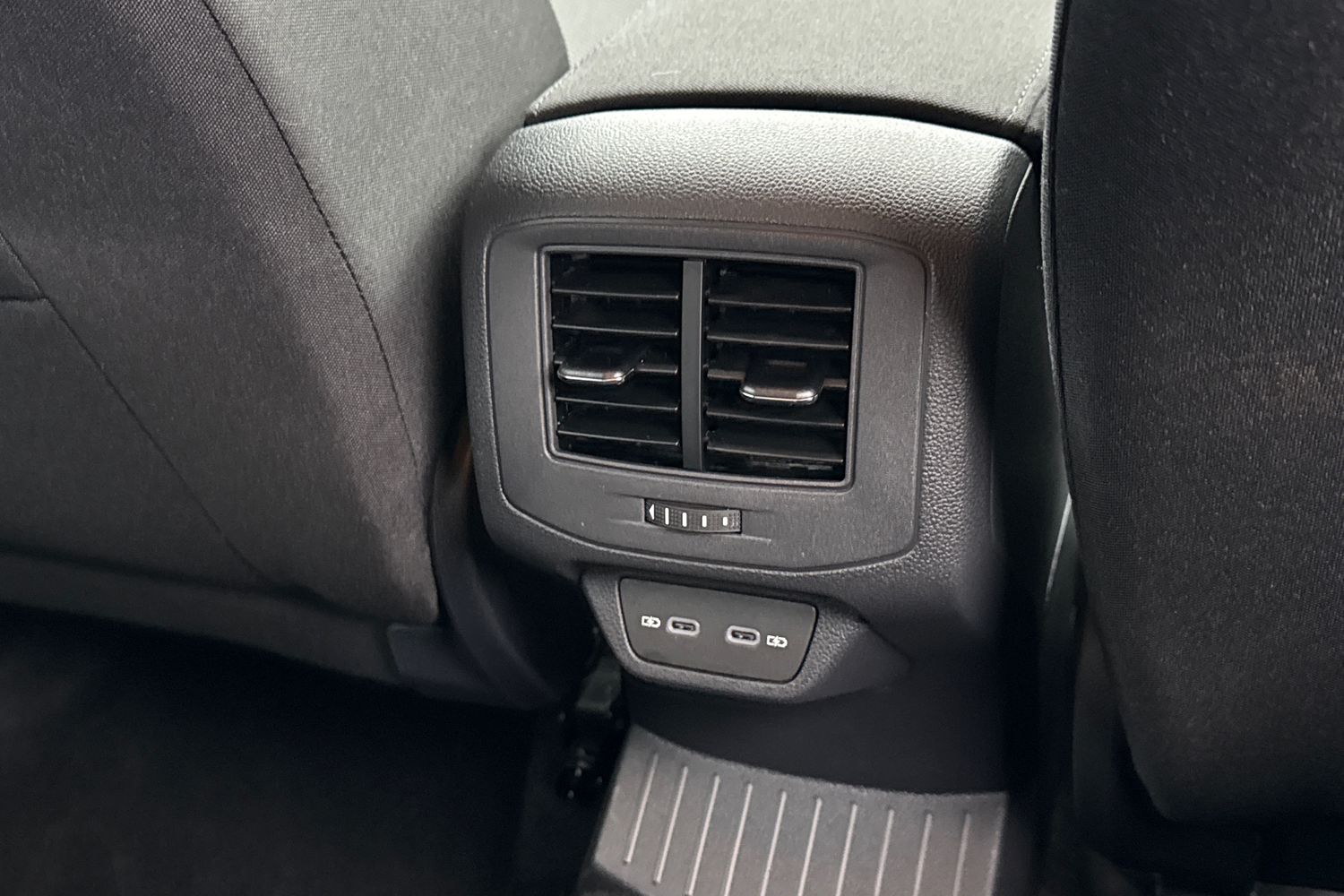 Used Volkswagen T-Roc 2025 for sale - 76739429: Photo 37