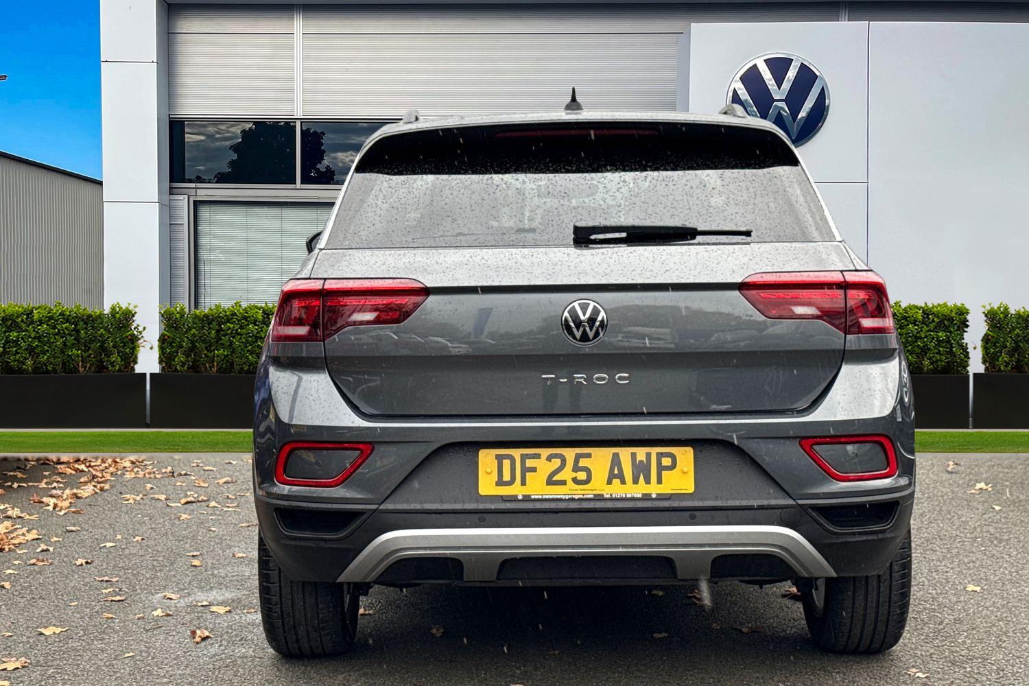 Used Volkswagen T-Roc 2025 for sale - 76739429: Photo 4