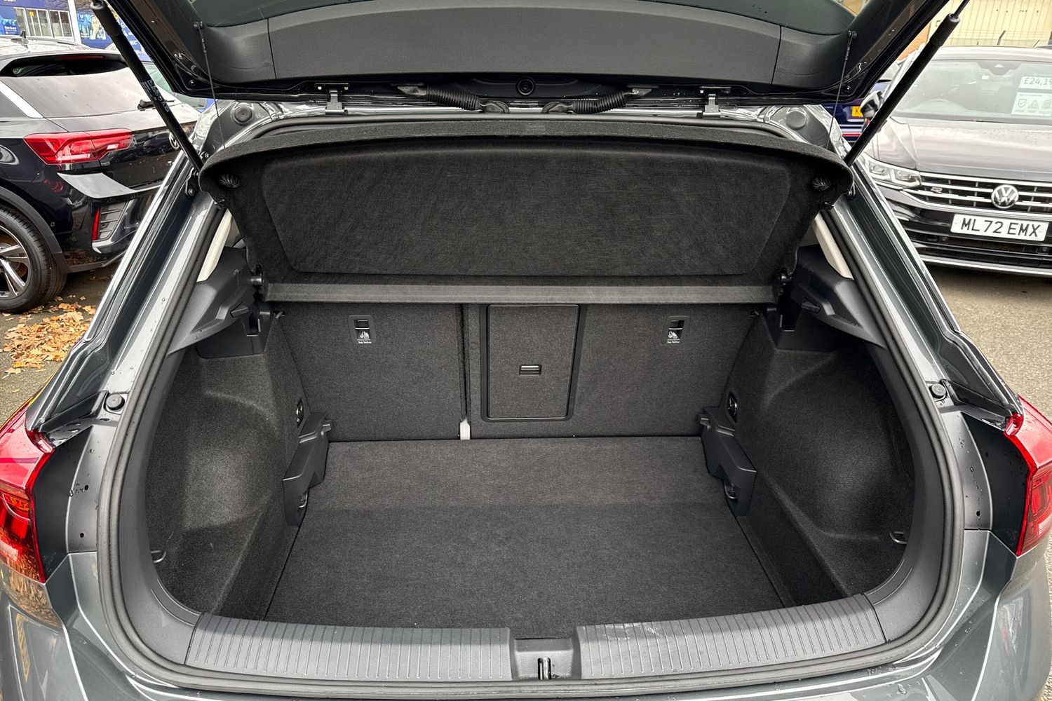 Used Volkswagen T-Roc 2025 for sale - 76739429: Photo 7