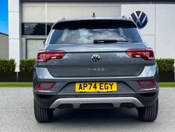 Used Volkswagen T-Roc 2024 for sale - 74834936: Photo